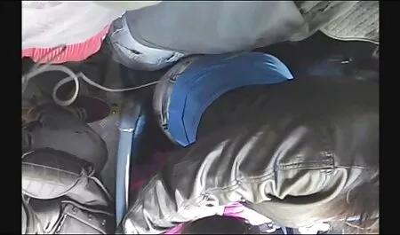 Le massage à l'orgie anale dans la chambre est filme porn free allé à deux blondes.