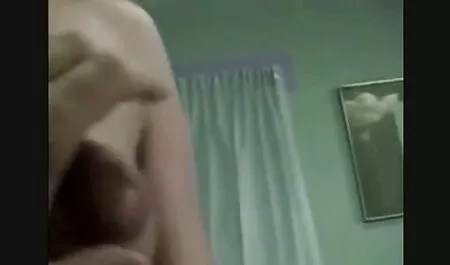 Homme à lunettes, femme porno zoophilie gratuit adulte en short