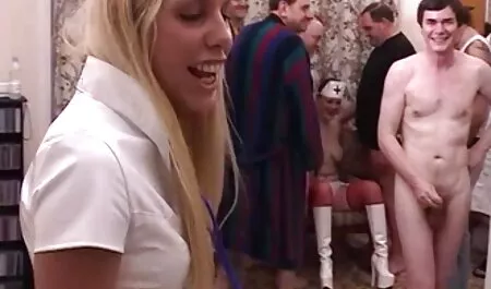 Un ivrogne film x gratuit vintage qui harcèle sa mère sans lui poser de questions.