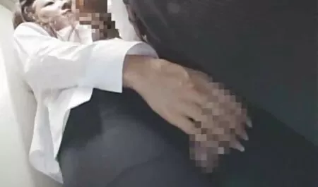 Celui qui était films porno complet streaming dans les carreaux de toilette urètre sur le mur
