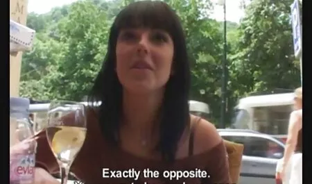 Fille avec films x gratuites des lunettes a une grosse bite