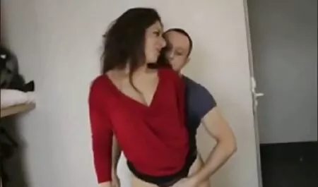 Ils ont engagé une amie avec une balançoire sur sa tétine et nous ont invités à film porn en francais lui rendre visite.