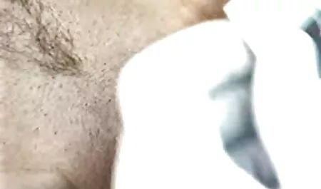 La fille portait des vêtements, de extrait video porno la gymnastique au lit.