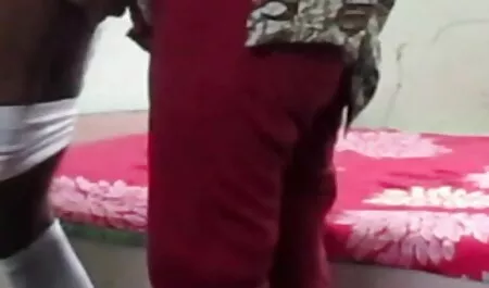 Blonde copine baise la chatte à la main xxl vidéo gratuit