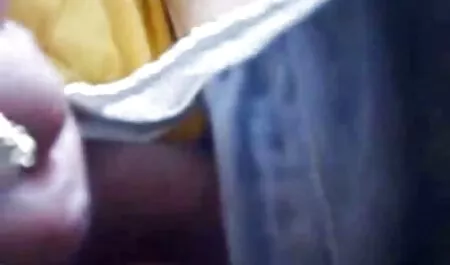 Marina a trouvé une film porno arabe complet bûche dans les bois où vous pouvez faire pipi.