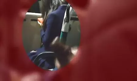 Une fille qui film porno gratuit tu kiff baise avec des bas dans le visage