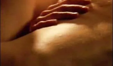 L'enfant nettoie film mature gratuit le pied bien.