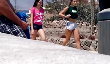 La des films porno gratuit baby-sitter a été traînée pendant deux ans et nourrie de sperme chaud.