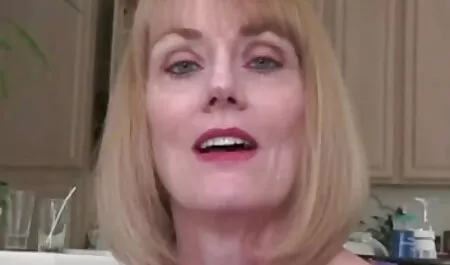 L'amant du sexe anal était un substitut à L'Ébène. film anal gratuit