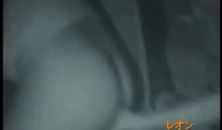 Délicieuse fille de film amateur x gratuit sperme se nourrit devant son petit ami.