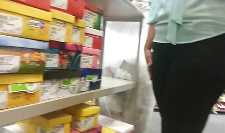 Après avoir placé la couronne dorcel film gratuit sur sa tête, il s'est assis sur le tube et a décrit